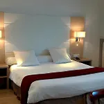 Uhainak Hotel 3*