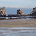 Uhainak Hotel 3*