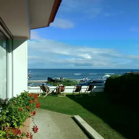 Uhainak Hotel
