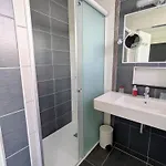 فندق Uhainak