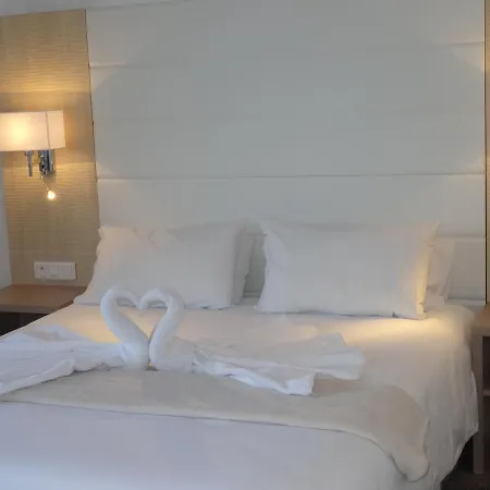 Hotel Uhainak 3*