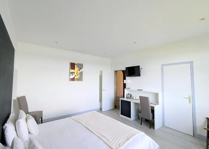 Hotel Uhainak 3*